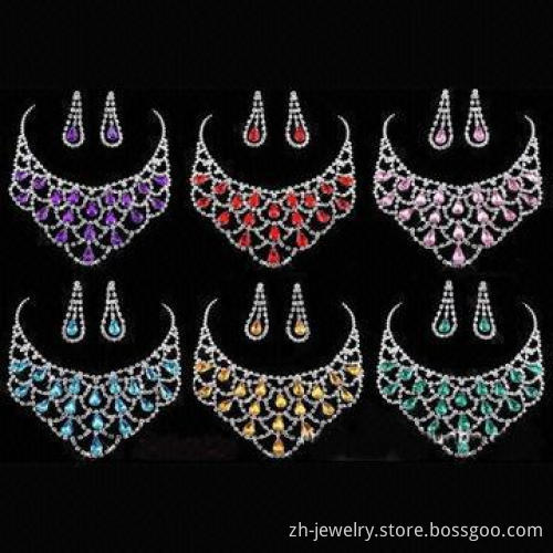 Fancy crystal beads jewelry necklace sets, match the earrings and necklace and rings